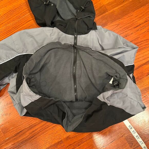 Black and Gray Reflective Embroidered Heavy Ski Puffer Jacket with Fleece Lining - Picture 3 of 6